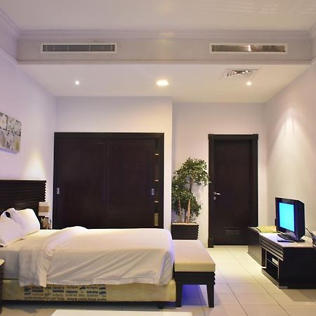 Al Tayyar Suites & Hotel Apartments - Рияд Екстериор снимка