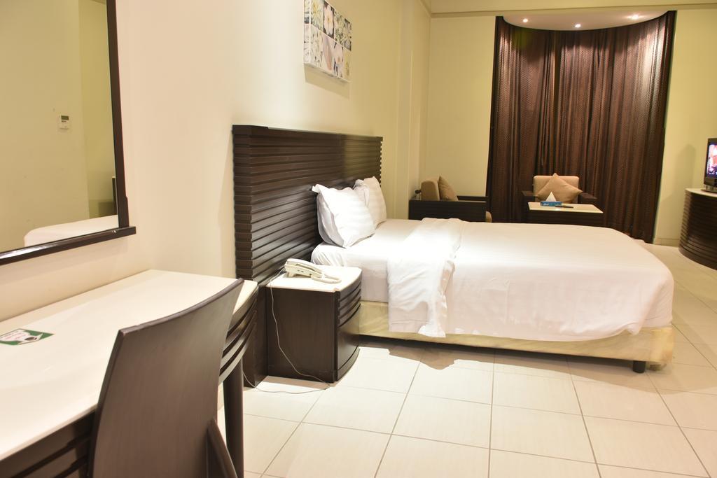 Al Tayyar Suites & Hotel Apartments - Рияд Екстериор снимка