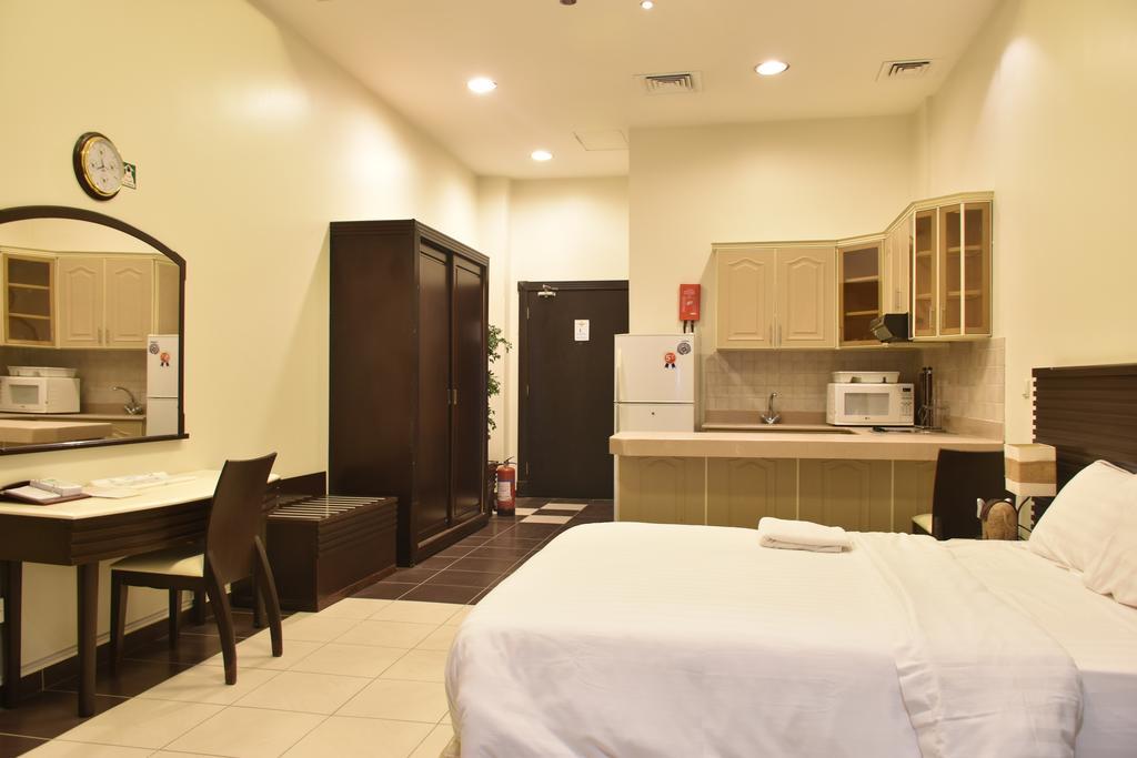 Al Tayyar Suites & Hotel Apartments - Рияд Екстериор снимка