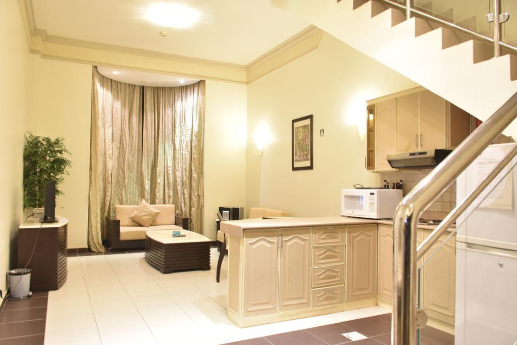 Al Tayyar Suites & Hotel Apartments - Рияд Екстериор снимка