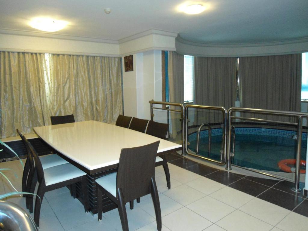 Al Tayyar Suites & Hotel Apartments - Рияд Стая снимка